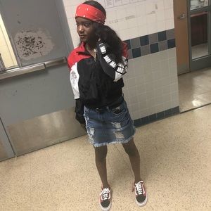 Meet your Posher, Naja